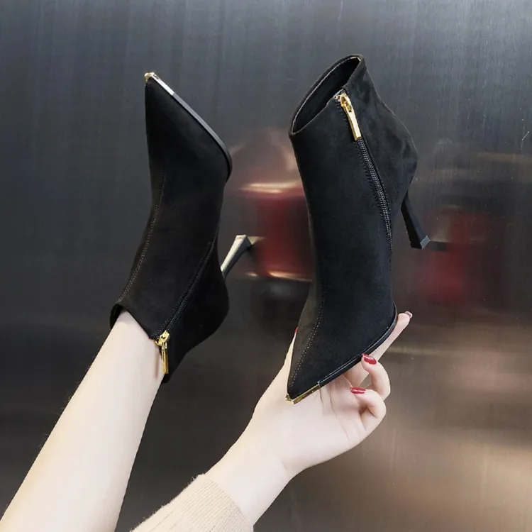 时尚金属尖头高跟短靴女细跟时装瘦瘦靴秋冬加绒百搭显瘦马丁靴女
