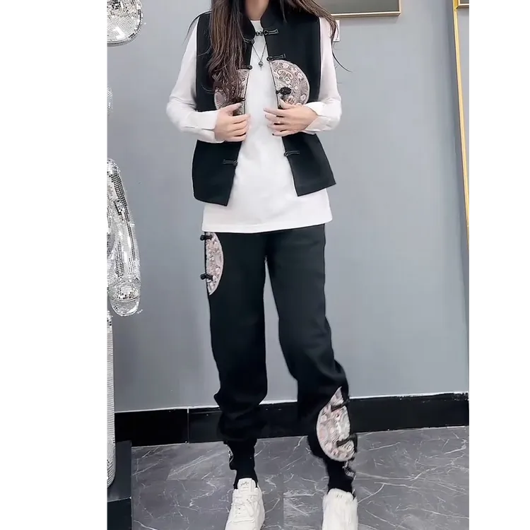 2024中式国潮风运动时尚套装新款秋冬洋气减龄宽松显瘦马甲三件套