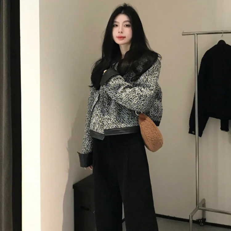 2025时尚新款高级感炸街超好看减龄独特冷淡系小香风短外套女上衣
