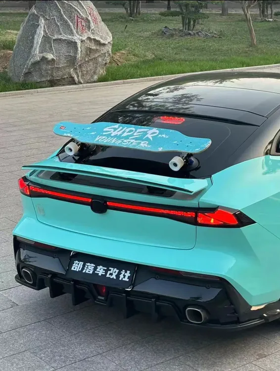 长安UNI-V后唇后包围扰流板改装univ双出后唇后包围加装无损安装