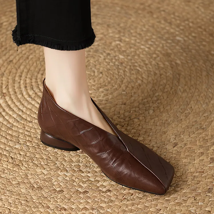 头层压花软牛皮3cm气质方头全真皮舒适百搭女靴子 粗跟新款短靴女