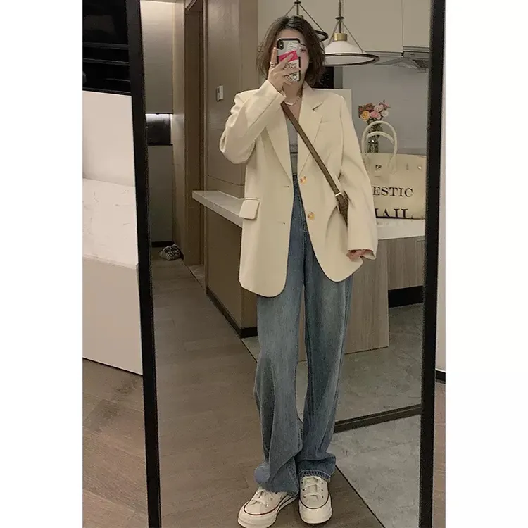 米白色西装外套女高级感宽松2025春秋新款韩版休闲显瘦单排扣西服