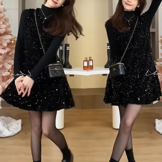 加绒亮片背心裙套装女秋冬新款磨毛针织打底衫显瘦气质背带连衣裙