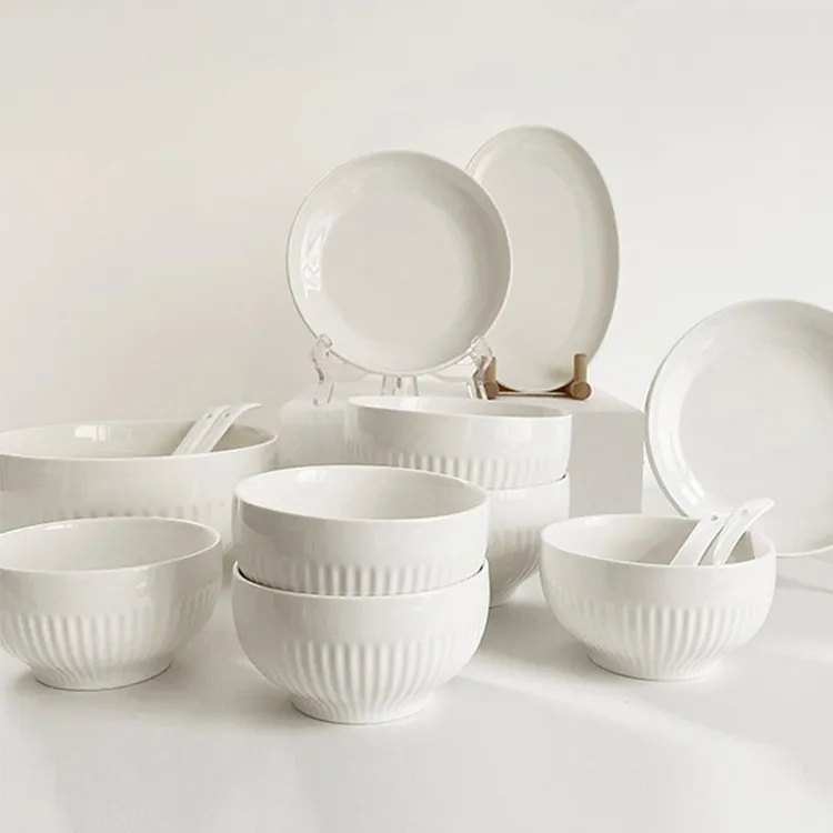 唯物生活 碗碟套装家用 釉下彩餐具套装陶瓷碗盘奶白色简约高级感