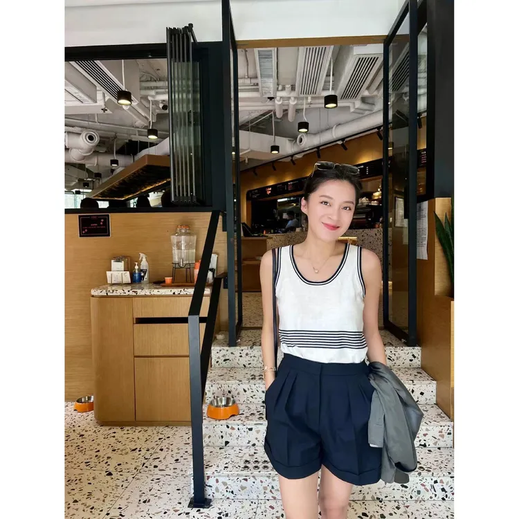 我是摩羯 刚需打底U型领百搭宽松条纹背心夏短款无袖上衣