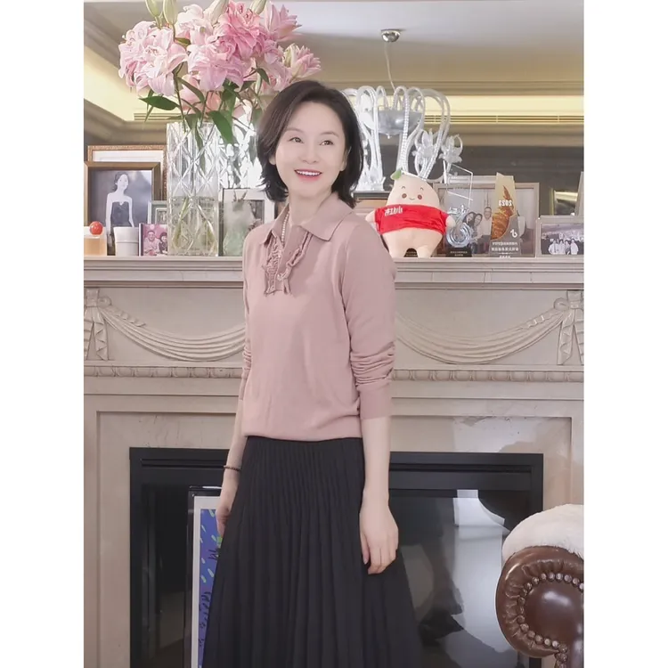 我是摩羯 曼塔月光 100及细美丽诺羊毛双层花边领15G秋冬针织衫