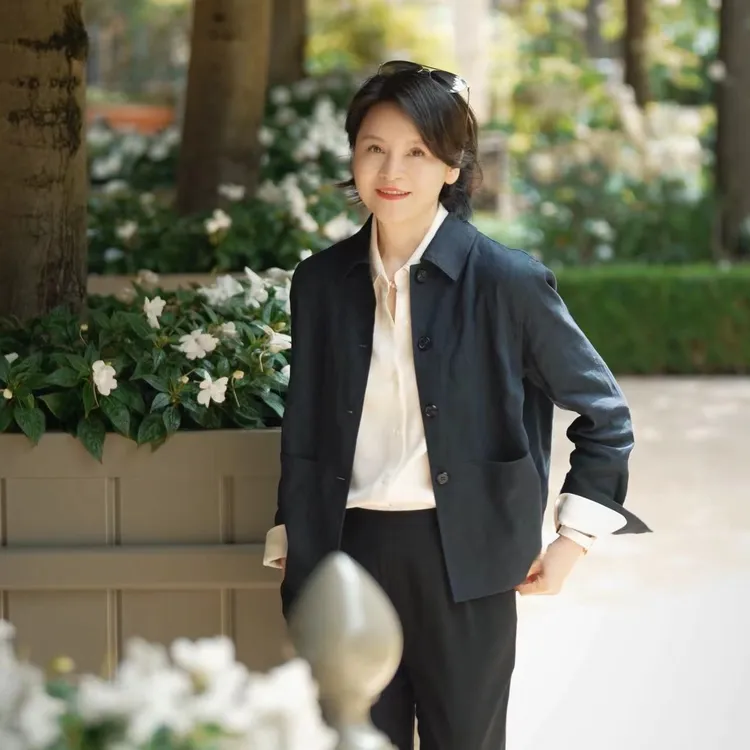 我是摩羯 呼啸山庄 意大利嵿及亚麻H型树脂纽扣腔调休闲外套上衣