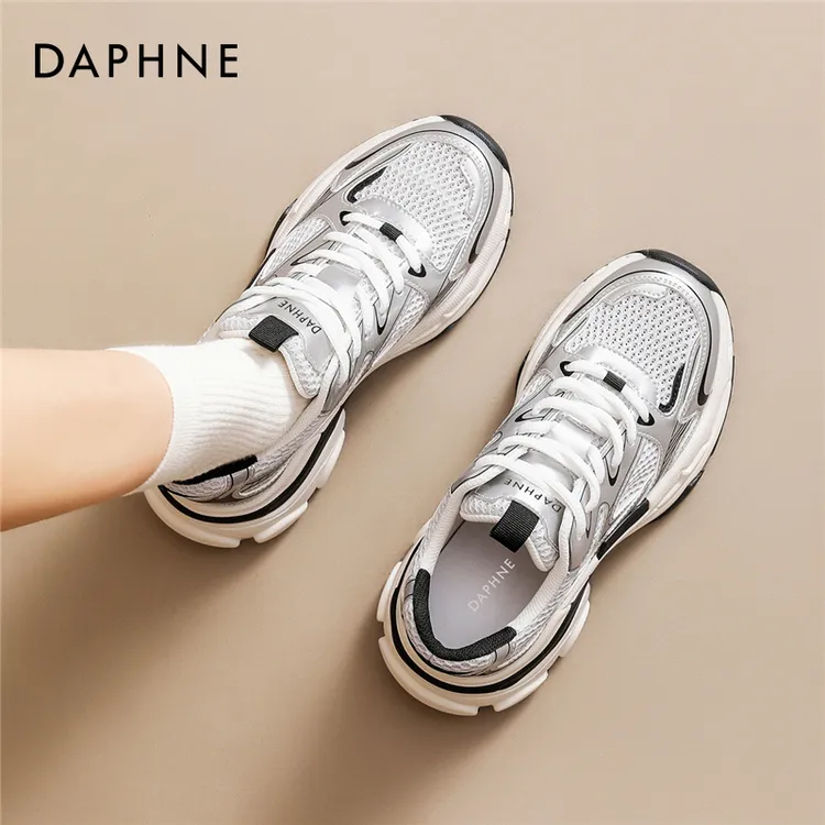 达芙妮巴黎银色老爹鞋女款2025秋季百搭厚底显脚小轻便软底运动鞋