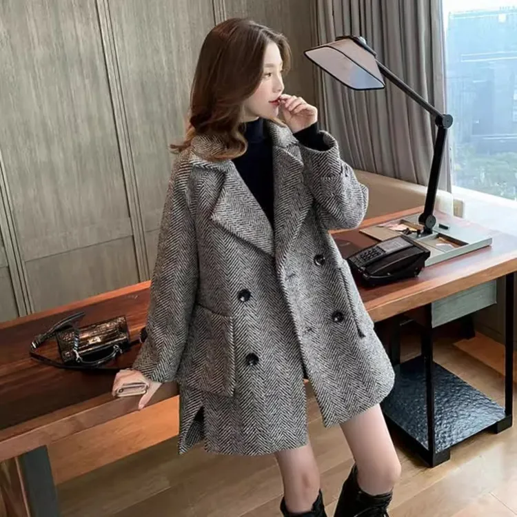 偏汐小香风毛呢外套女西装领夹棉加厚小个子双排扣呢子大衣中长款