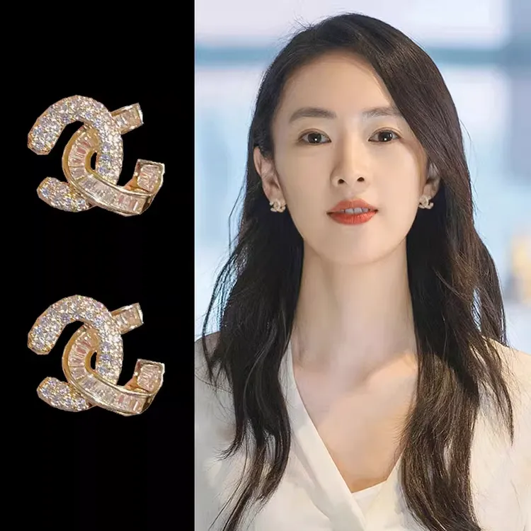 铜合金耳饰 交叉双C耳钉女2024年高级感小众气质耳环925银针耳饰