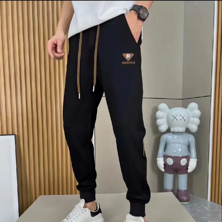 秋冬新款舒适透气宽松加绒休闲裤百搭卫裤