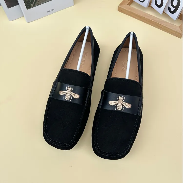 2025男士夏季软底软面时尚百搭真皮豆豆鞋