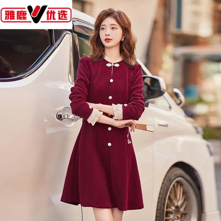 雅鹿优选新中式国风复古盘扣连衣裙女2024新款春秋百搭时尚裙字