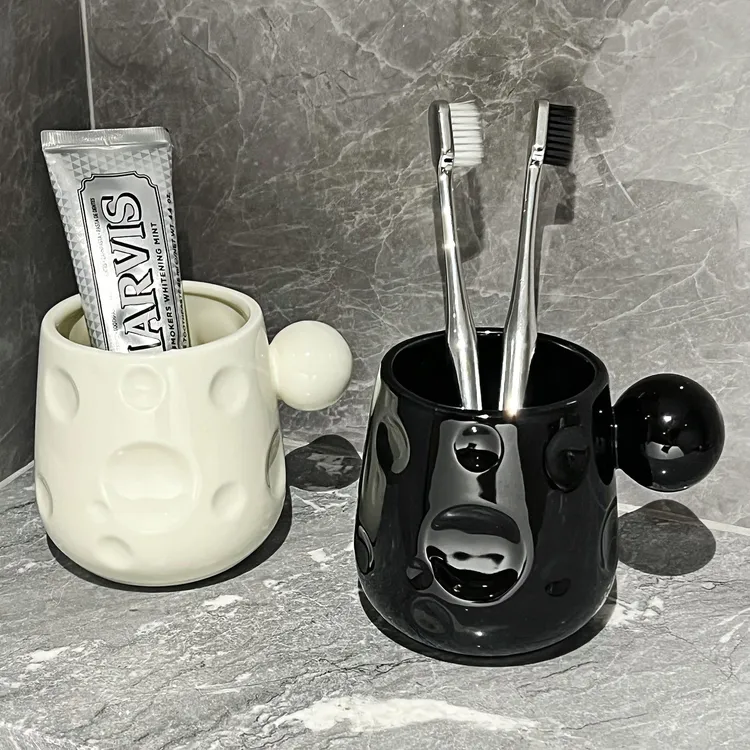 创意奶酪圆球把漱口杯家用情侣刷牙杯高颜值个性陶瓷漱口杯卫生间