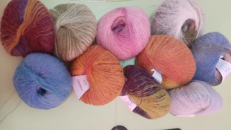 波浪缎染马海毛细羊毛手编钩织DIY围巾披肩彩虹段染毛线编织细线