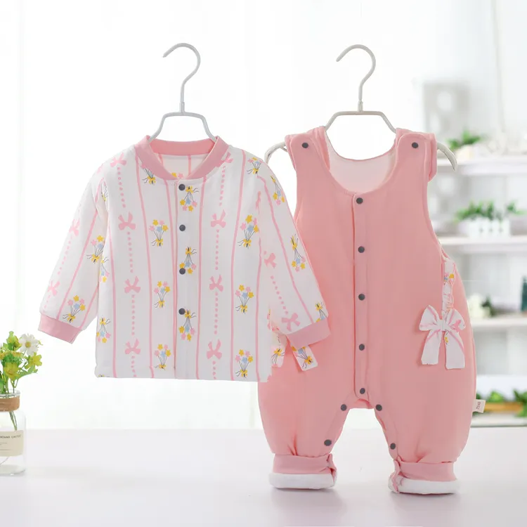 婴儿春秋季薄棉两件套男女宝宝纯棉双背带裤子套装纯棉外出服02岁