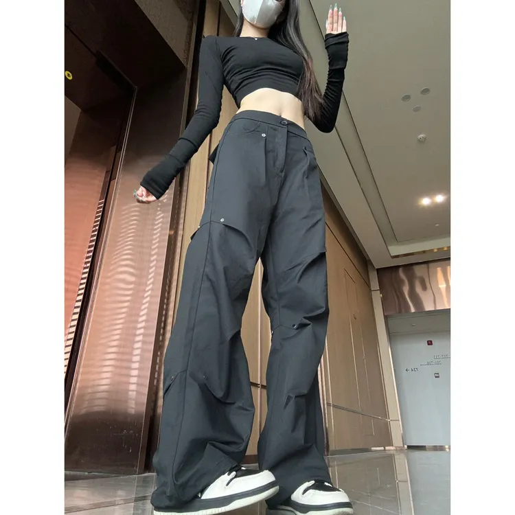 春秋夏季高腰高智铆钉褶皱工装裤女宽松垂感直筒裤高级休闲裤女