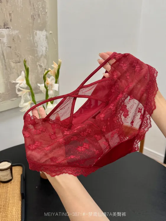 小内裤女蕾丝法式缎面镂空软蕾丝内裤女