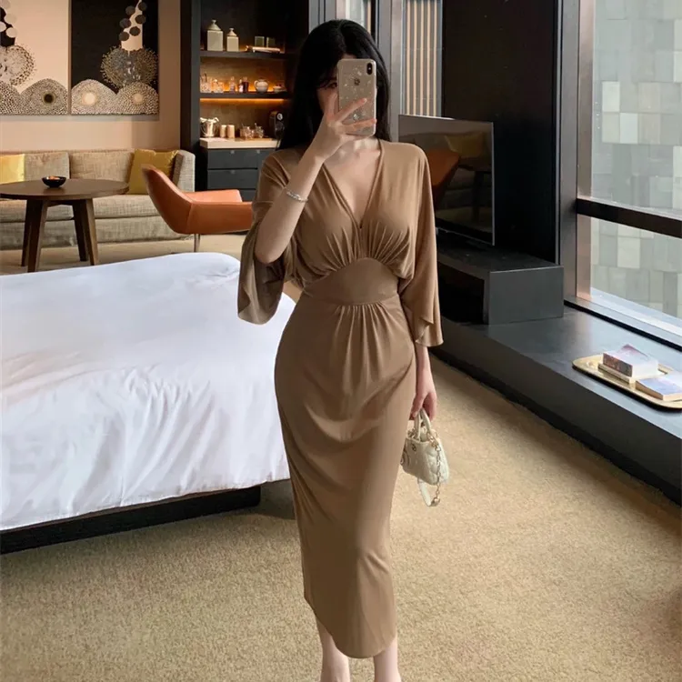 时尚休闲慵懒修身日常法式优雅收腰长裙名媛气质连衣裙女秋季