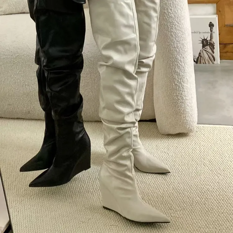 时髦辣妹战靴ins 尖头褶皱显瘦堆堆靴秋冬坡跟高筒长靴套筒过膝靴