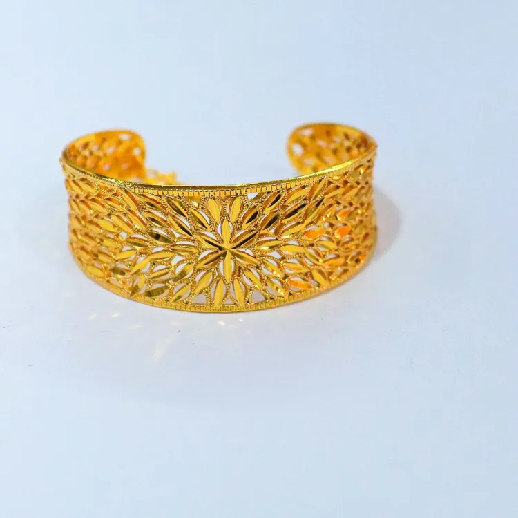 铜合金手镯 铜合金时尚饰品手镯高级感女款百搭复古镯子金色精美