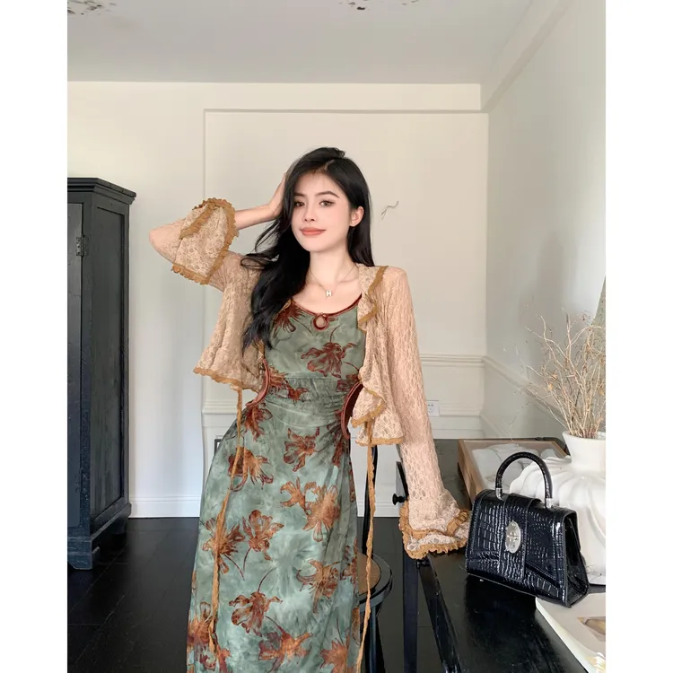 大码女装法式吊带连衣裙女装2024新款秋季胖mm显瘦遮肉套装两件套