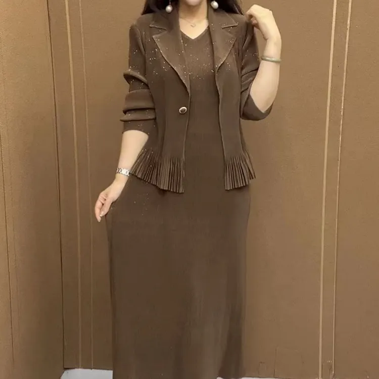 02褶皱连衣裙时尚长袖新款大码显瘦纯色妈妈套装两件套