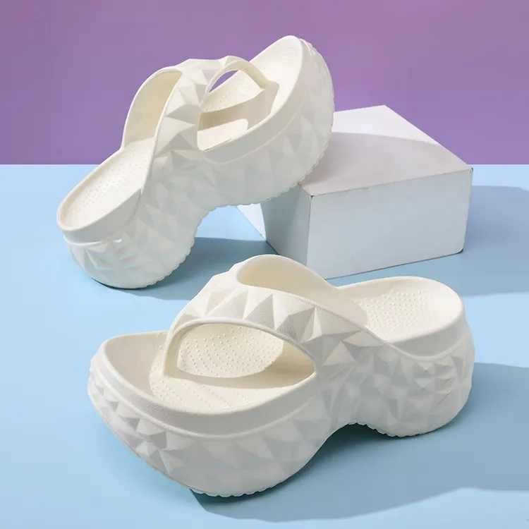 人字拖女款夏季外穿2024新款松糕厚底增高防滑夹脚海边沙滩凉拖鞋