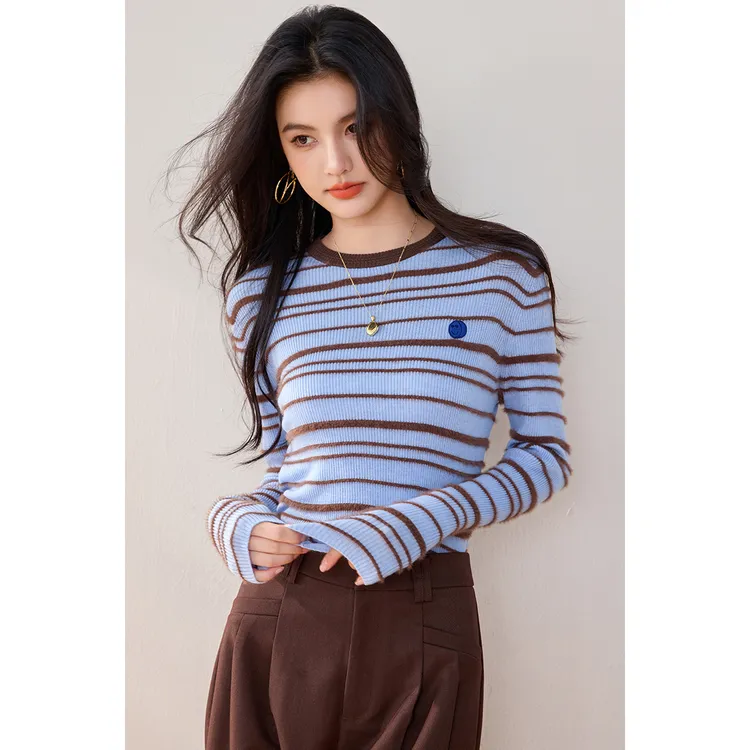 2024秋季混纺美拉蓝色条纹针织长袖女秋新款圆领套头短款上…