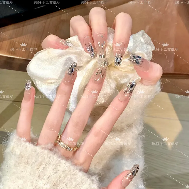 【白铃兰】纯手工穿戴甲高级轻奢穿戴式美甲贴中长款显白百搭美甲