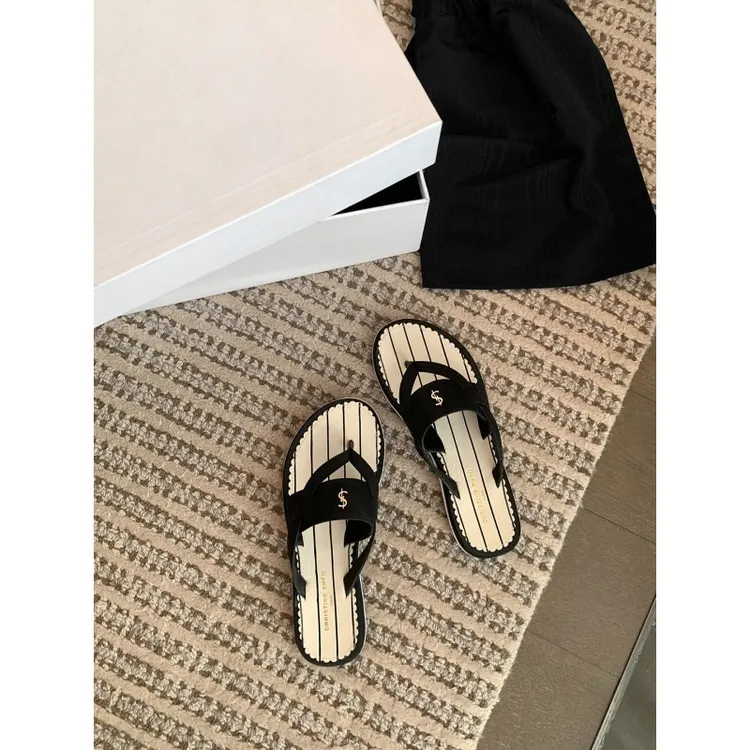 真皮小金防滑沙滩拖鞋苏茵人字拖鞋夏季厚底夹趾凉鞋女爆款外出