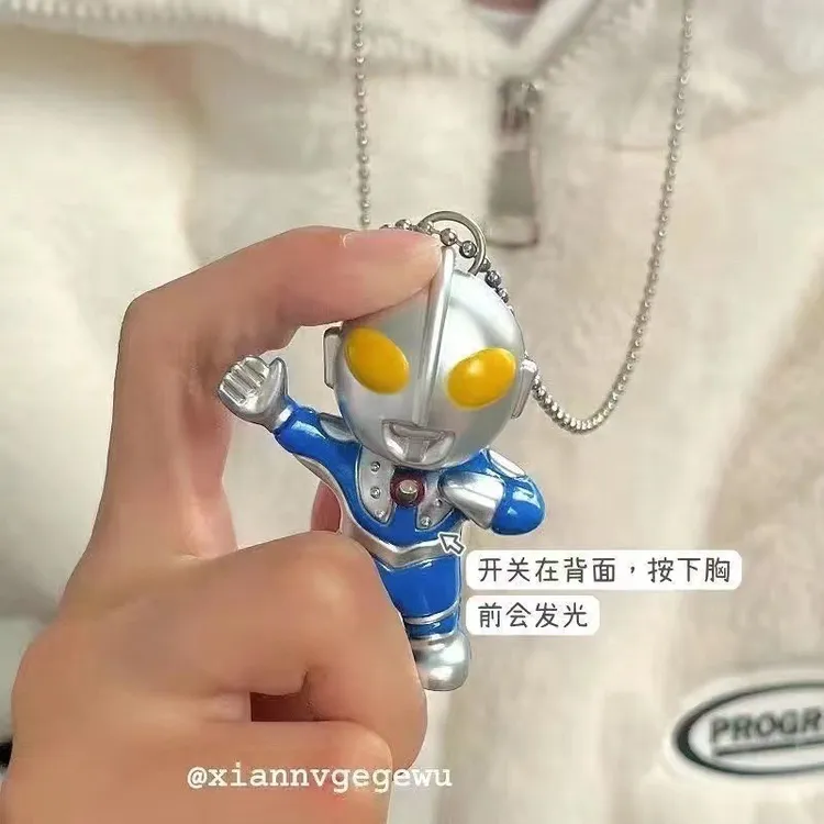 奥特曼创意挂脖项链生日礼品手办钥匙扣男孩发光发声说我爱你玩偶