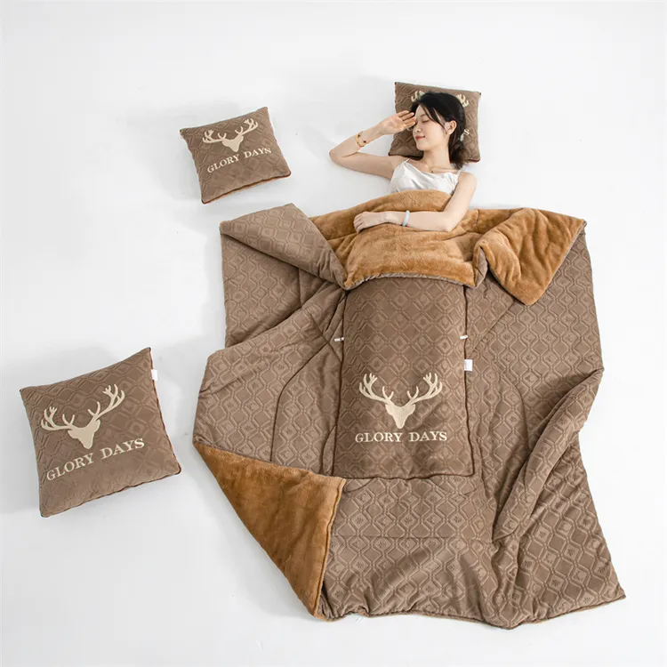 雕花简约牛奶绒抱枕被子两用加厚多功能二合一折叠汽车载沙发午睡