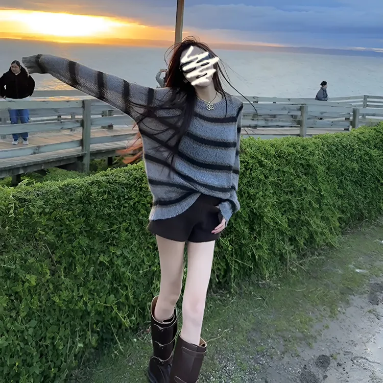 2025秋季新款女慵懒风圆领撞色宽松毛衣气质百搭高腰显瘦直筒短裤