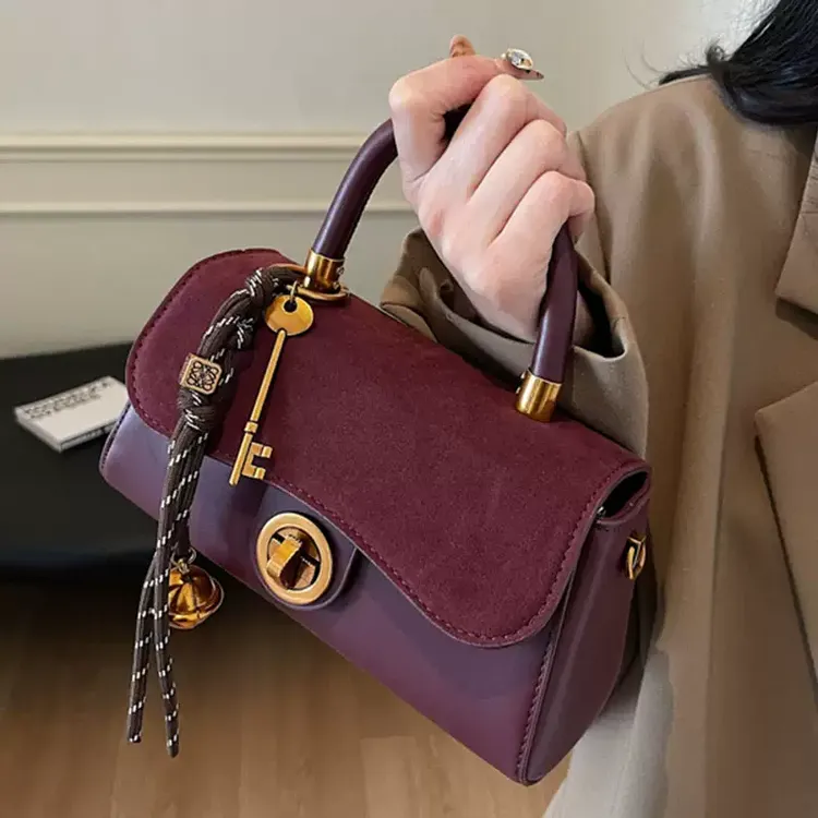 复古时尚休闲手拎公文包2024冬季新款小众简约百搭小方包单肩女包