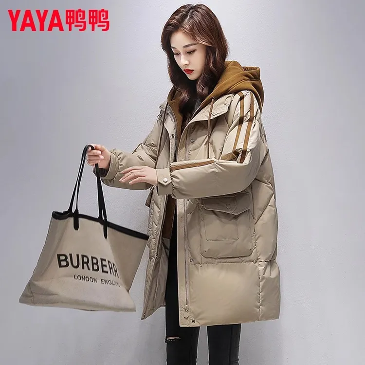 YAYA/鸭鸭假两件休闲羽绒服女中长款2025冬季新款时尚连帽厚外套