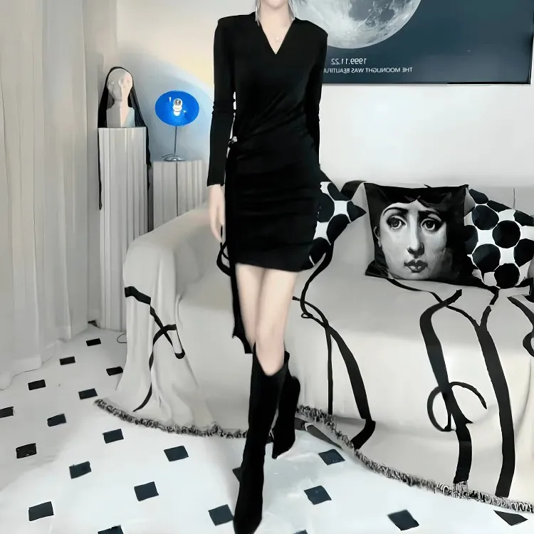 601-A-1-2-4  洋气连衣裙性感V领修身显瘦包臀连衣裙打底内搭短裙