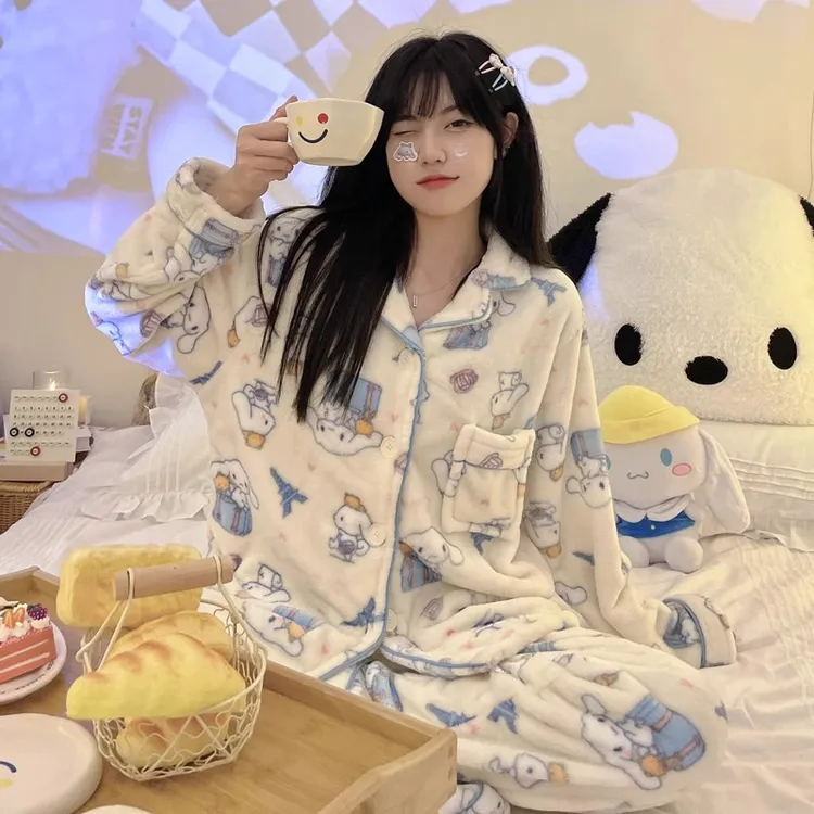 玉桂狗大码毛绒睡衣女保暖加绒春秋套装宽松可爱学生珊瑚绒家居服