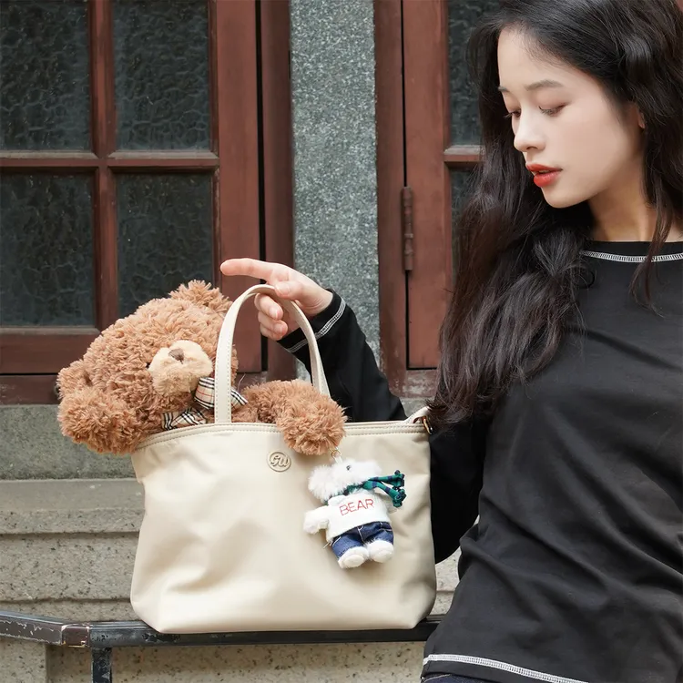 天天维尼熊&guoobear联名通勤包小众极简托特包休闲大容量单肩包
