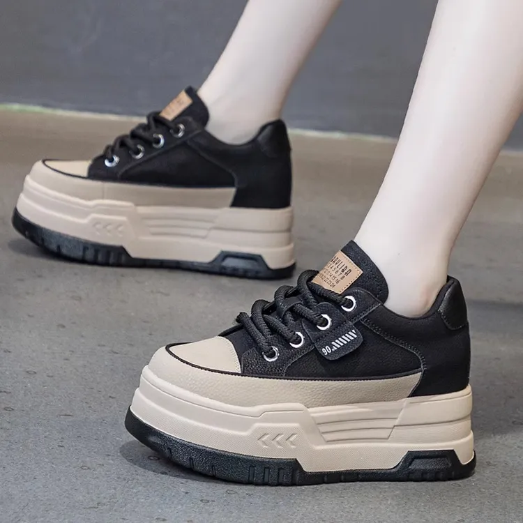 赫莉莲内增高女鞋新款百搭小白鞋复古秋冬厚底松糕休闲板鞋秋冬款