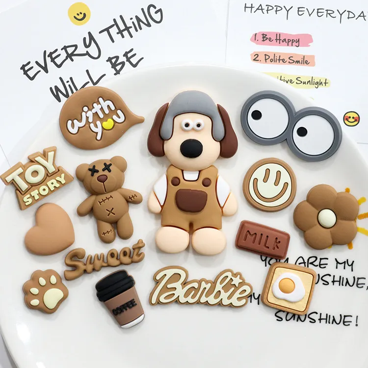 飞行员掌门狗创意立体diy可爱卡通洞洞鞋花水杯贴手机壳冰箱磁贴