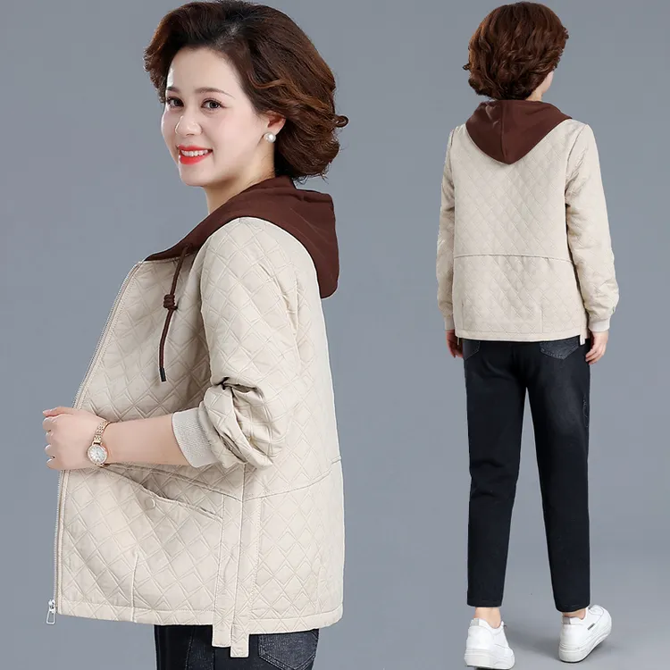时尚妈妈装连帽菱格短款外套春秋装新款洋气宽松夹克中老年上衣