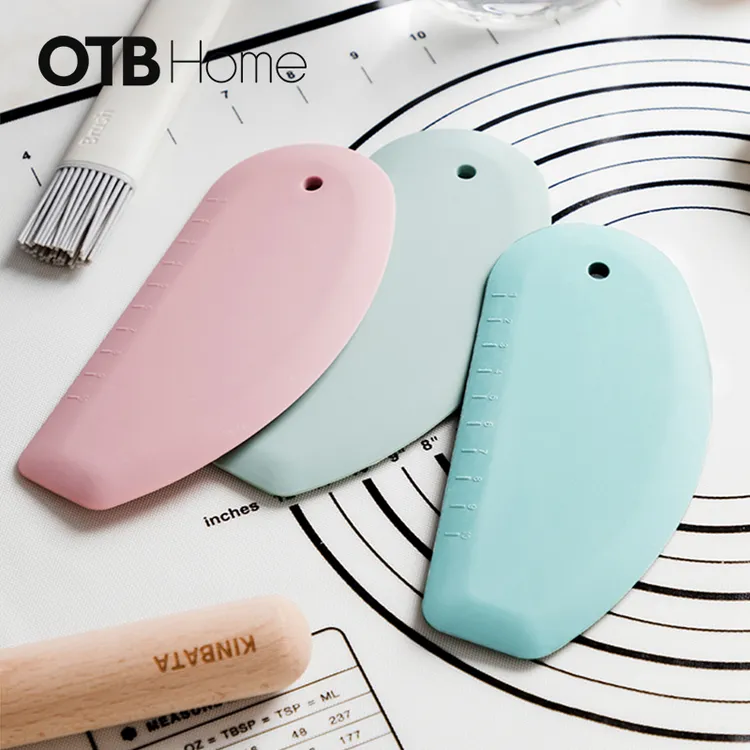 OTB硅胶切面专用刀食品级烘焙工具刮刀刮板带刻度