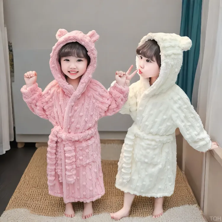 秋冬儿童睡袍珊瑚绒大童吸水速干宝宝加厚加大浴衣男女童浴袍连帽