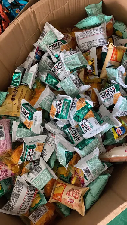 【临期食品】10月1日到期饼干面,NO退NO换,介意不要拍！！！促销下单