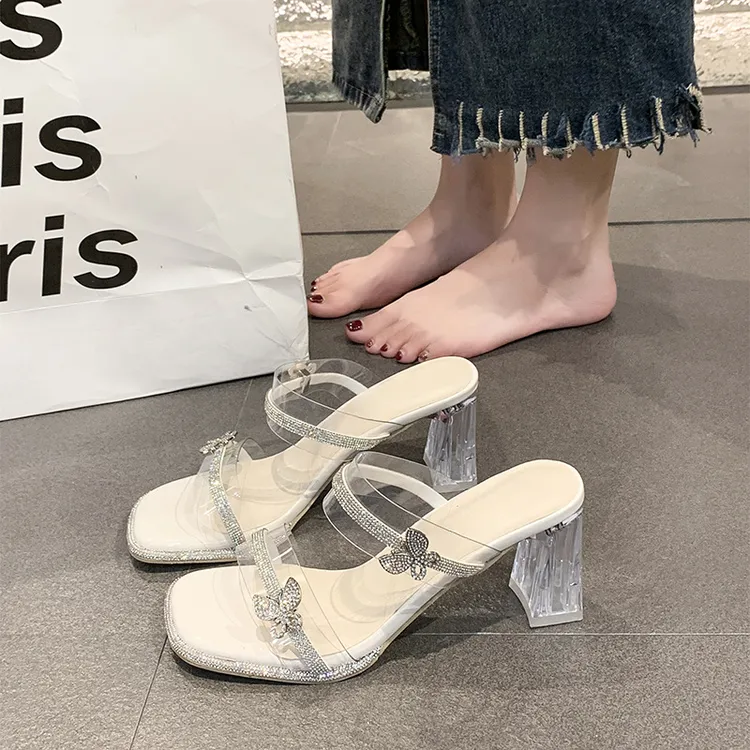 水钻凉拖鞋女外穿2024夏季新款时尚蝴蝶结粗跟水晶跟一字高跟凉鞋