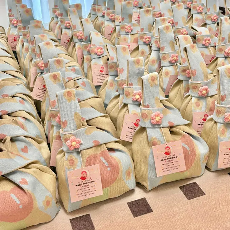 宝宝满月酒伴手礼百日宴实用回礼诞生喜饼儿童生日十周岁定制礼物