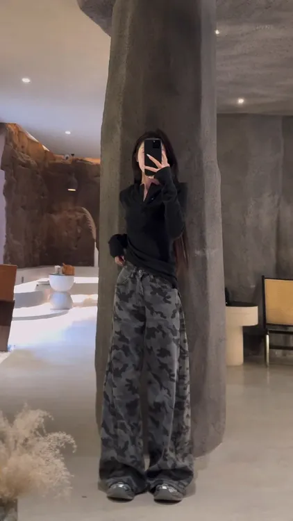 加绒迷彩牛仔裤阔腿裤女装秋冬显瘦直筒长裤拖地裤