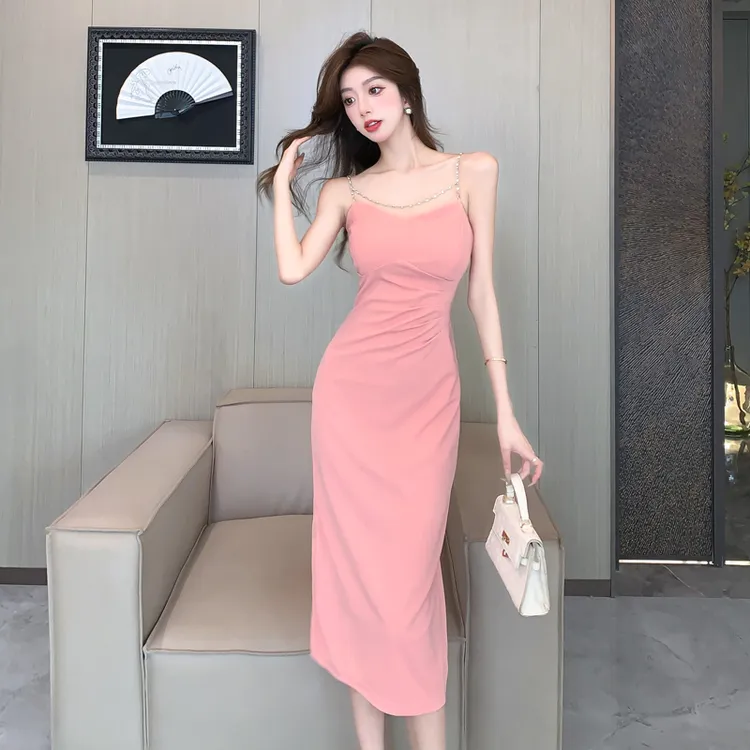 吊带裙新款夏季纯色衣服链条气质开叉修身包臀吊带女装裙子连衣裙