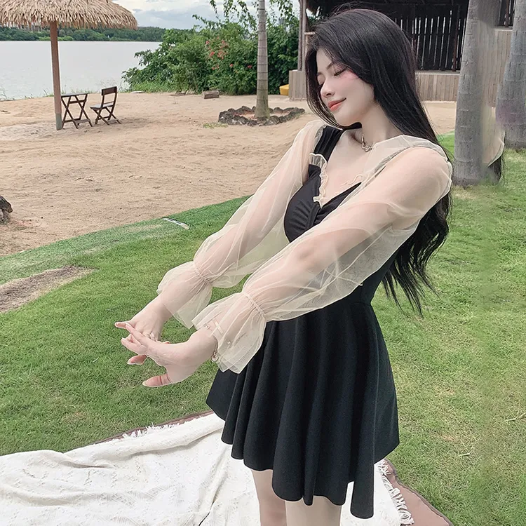 OMOM【月光少女】胖MM长袖大码学生保守遮肚显瘦连体裙式泳衣9009